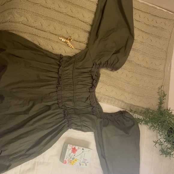 Forever 21 mini long sleeve dress - Picture 2 of 2